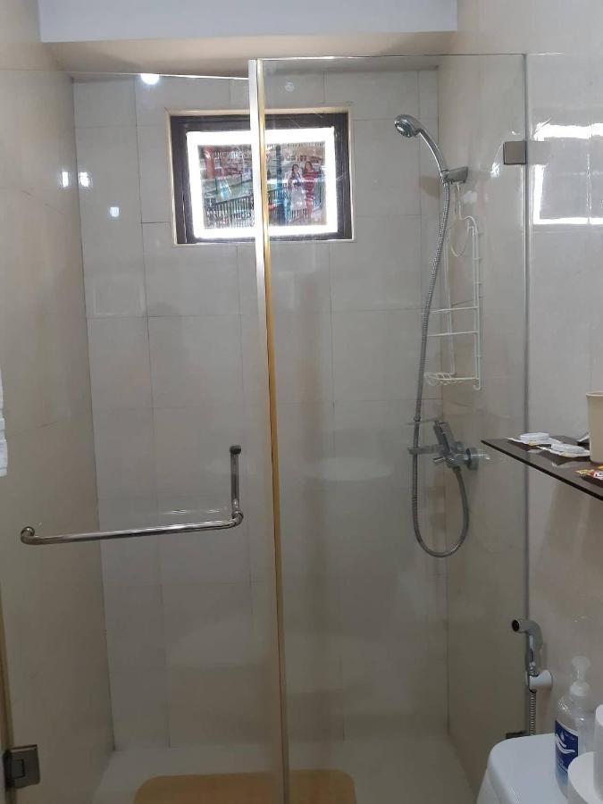 Sarasota Residential Resort Cluster 4 Unit 6B, 6C And 6L By Manny Newport Blvd, Across Naia T3 & Near Resorts World Manila, Pasay City Esterno foto